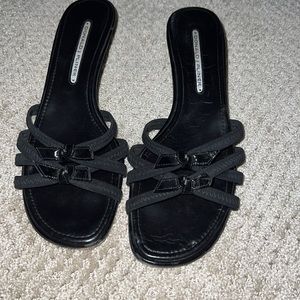 Donald Pliner 9.5 Black 1” Sandal